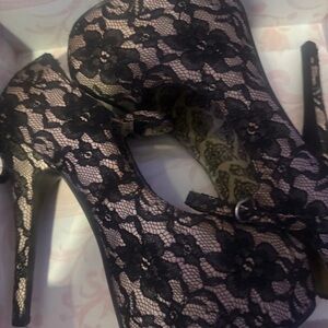 Chic Black Lace Women's Heels